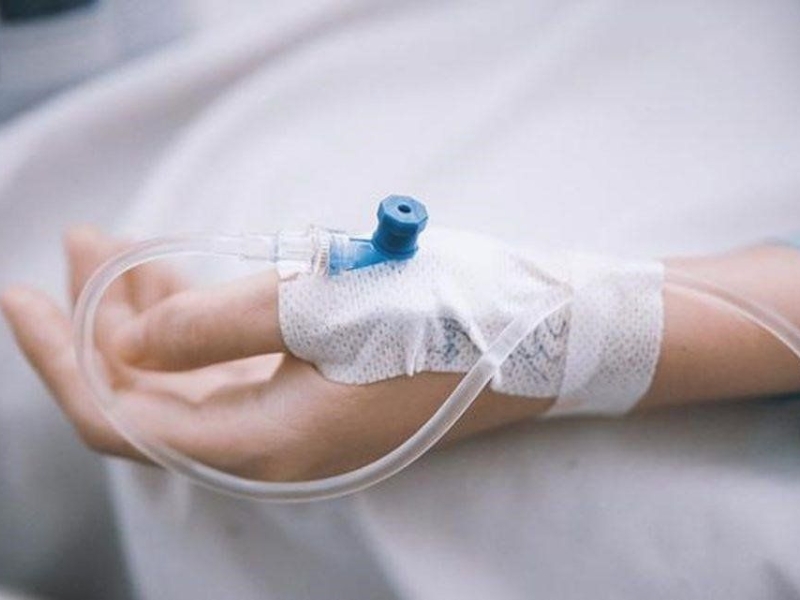 Người gầy không nên truyền nước biển để tăng cân, mà cần cải thiện dinh dưỡng và lối sống