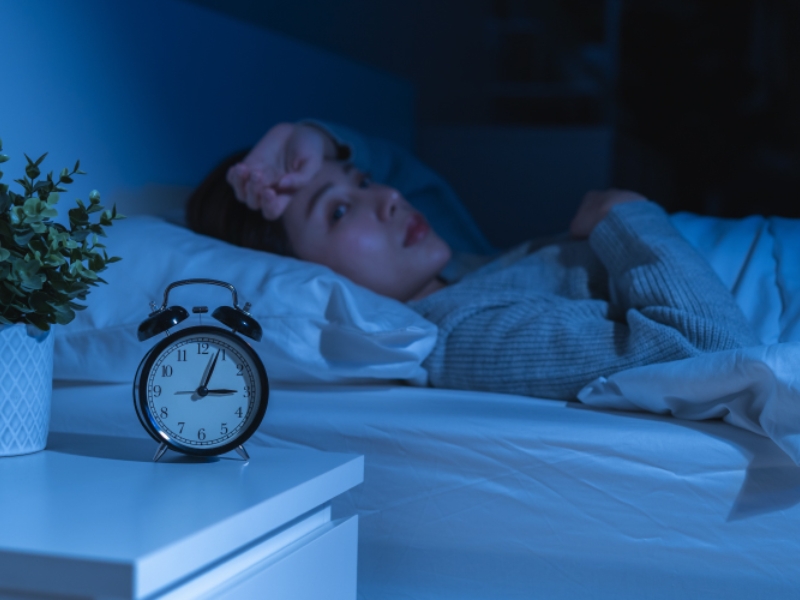 Mất ngủ kéo dài có thể ảnh hưởng đến sức khỏe toàn diện