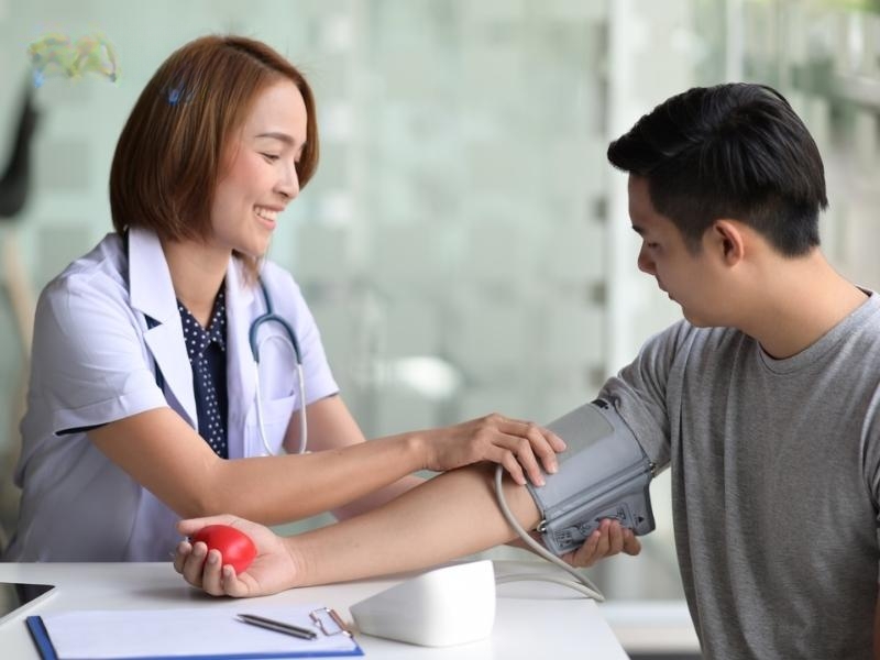Khám sức khỏe định kỳ giúp nam giới phát hiện sớm bệnh lý và bảo vệ sức khỏe lâu dài