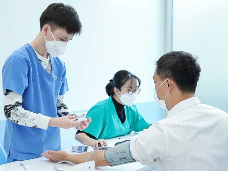 Mọi đối tượng đều nên khám sức khỏe định kỳ, đặc biệt là người trưởng thành và người có nguy cơ cao