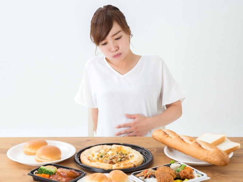 Nhanh no dù ăn ít có thể là dấu hiệu rối loạn tiêu hóa và cần được thăm khám sớm