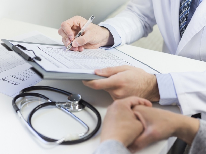 Khám sức khỏe tổng quát thường không bao gồm xét nghiệm HIV trong gói khám mặc định