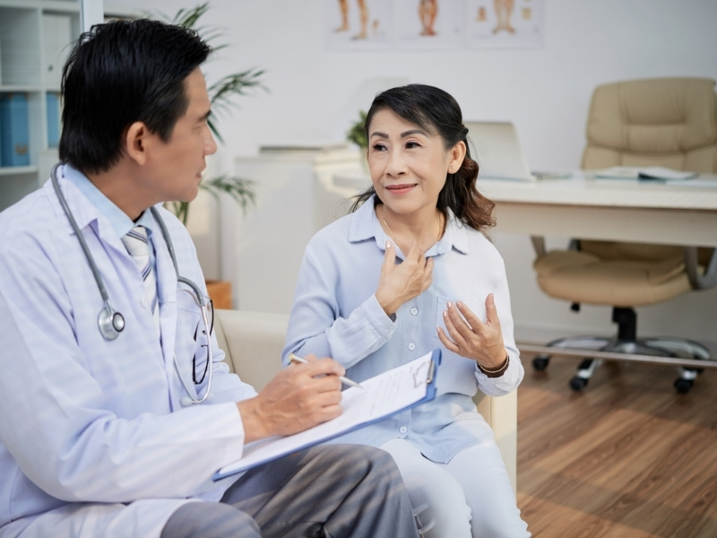 Bác sĩ tư vấn tầm soát các bệnh lý lây truyền qua đường tình dục